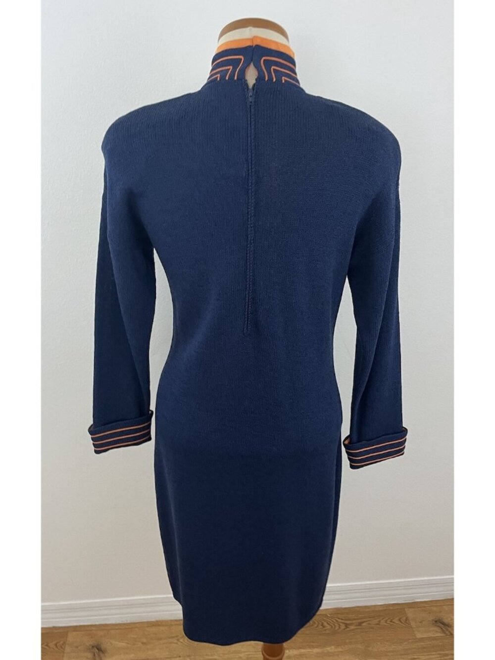 St. John Santana Knit Sweater Dress Women's 6 Blue Orange Trim Pin Accent - Picture 9 of 11